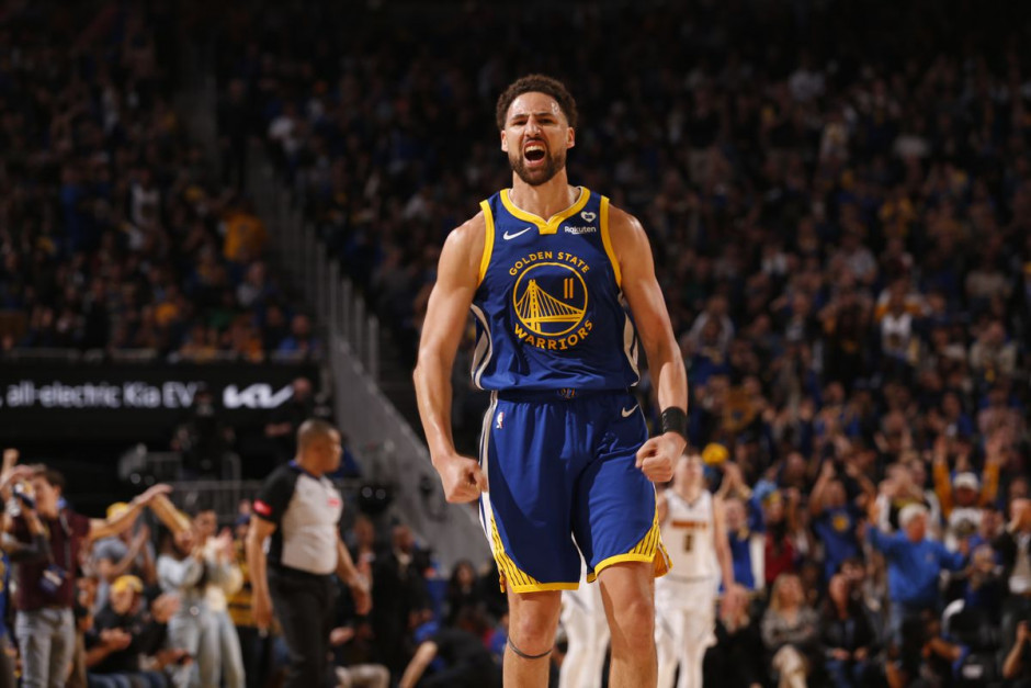 她迎战一名 她迎战一名