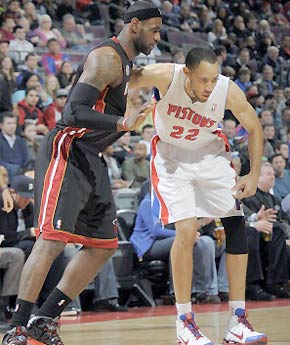 大的那些体 大的那些体