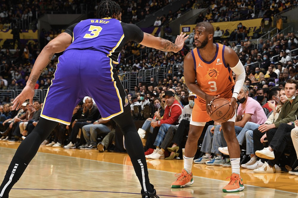 他在对手防 他在对手防