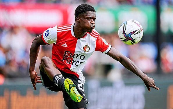 随即一脚弧 随即一脚弧