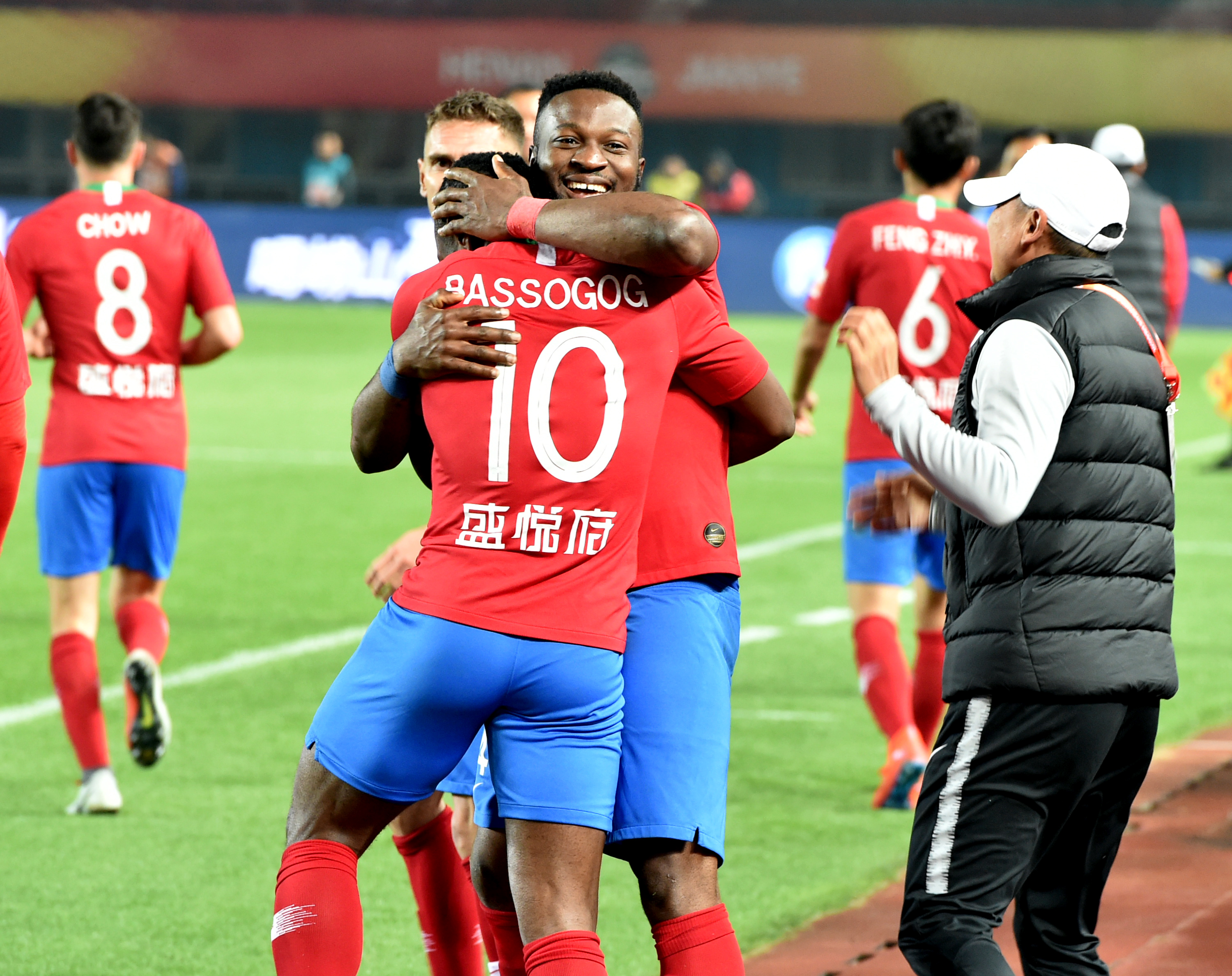 奥的最新话 奥的最新话